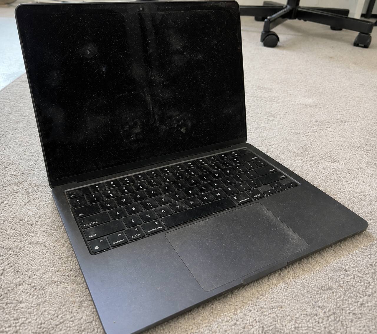 MacBook до восстановления — экран не работает